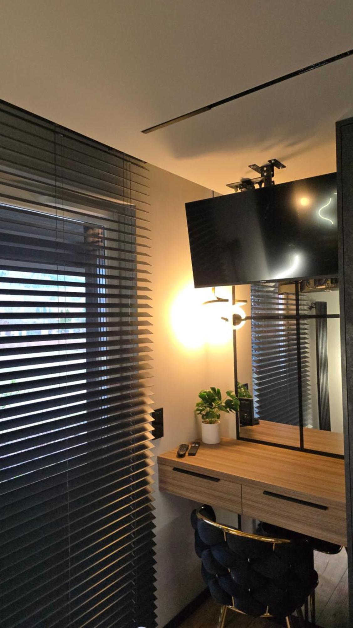 Apartament Dark Prestige New ! - Dostep 24H, Projektor , Garaz Podziemny , Klimatyzacja , Duzy Taras Kielce Rum bild