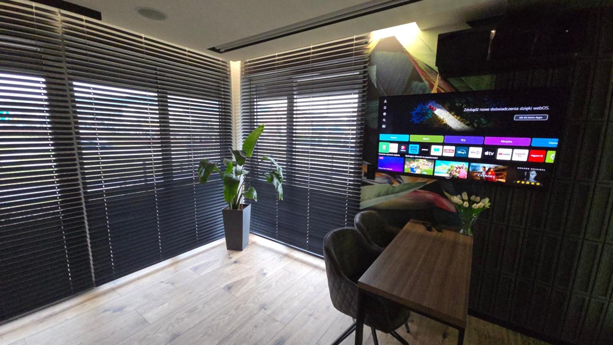 Apartament Dark Prestige New ! - Dostep 24H, Projektor , Garaz Podziemny , Klimatyzacja , Duzy Taras Kielce Exteriör bild
